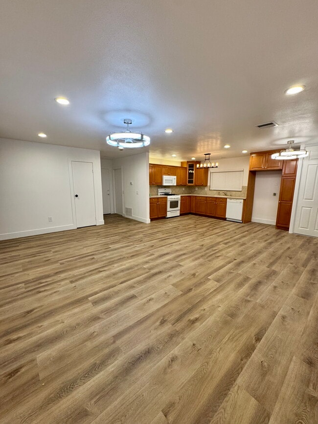 kitchen and living room - 1602 Heron Ct