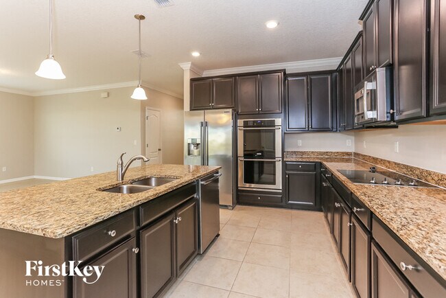 Building Photo - 1445 Tripper Dr