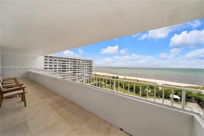 Foto del edificio - 199 Ocean Ln Dr
