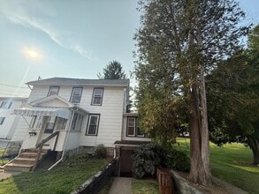 Building Photo - 840 Old Boalsburg Rd