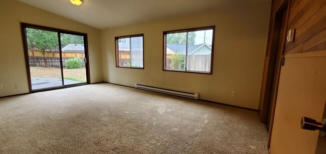 Foto del edificio - Fantastic Sylvan Setting off Ballinger Lake Forest Park