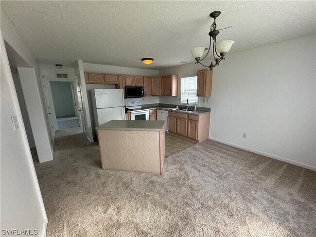 Foto del edificio - 250 Leawood Cir