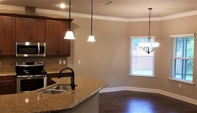 Building Photo - 4311 NW 82nd Pl