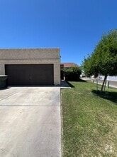 Building Photo - 1543 W Hillside Pl