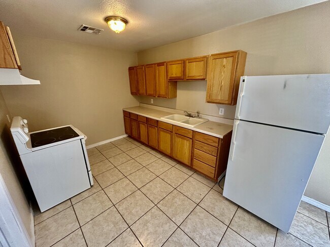 Foto del edificio - 218 E 14th St