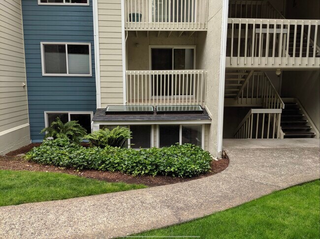 Foto del edificio - 9494 Redmond Woodinville Rd NE