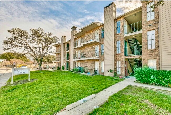 Foto del edificio - 9520 Royal Ln