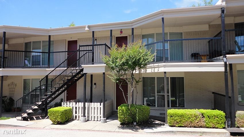 Primary Photo - 3 br, 2 bath Apartment - Amherst Oaks C1 - C4