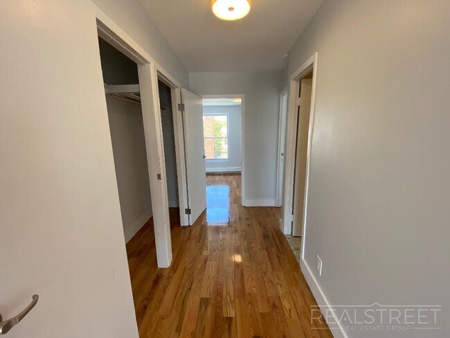 Floorplan - 2777 Atlantic Ave
