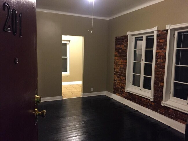 Foto del edificio - 1725 N Edgemont St