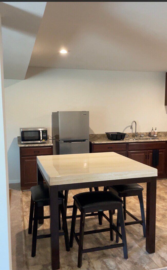 Building Photo - 5022 Birch Leaf Cir