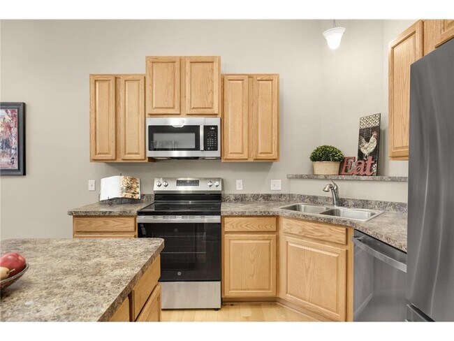 Foto del edificio - 15256 Maryland Ave