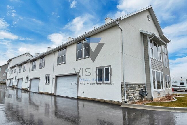 Foto del edificio - 1098 S High Ridge Dr