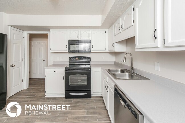 Foto del edificio - 658 Cornerbrook Ln