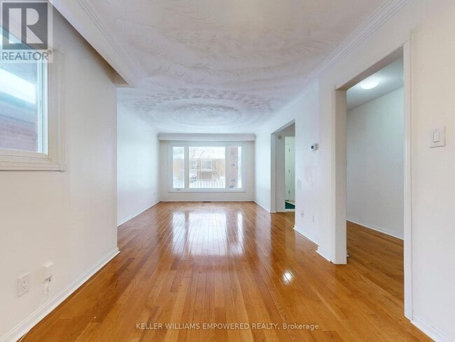 Building Photo - 24 Beamsville Dr