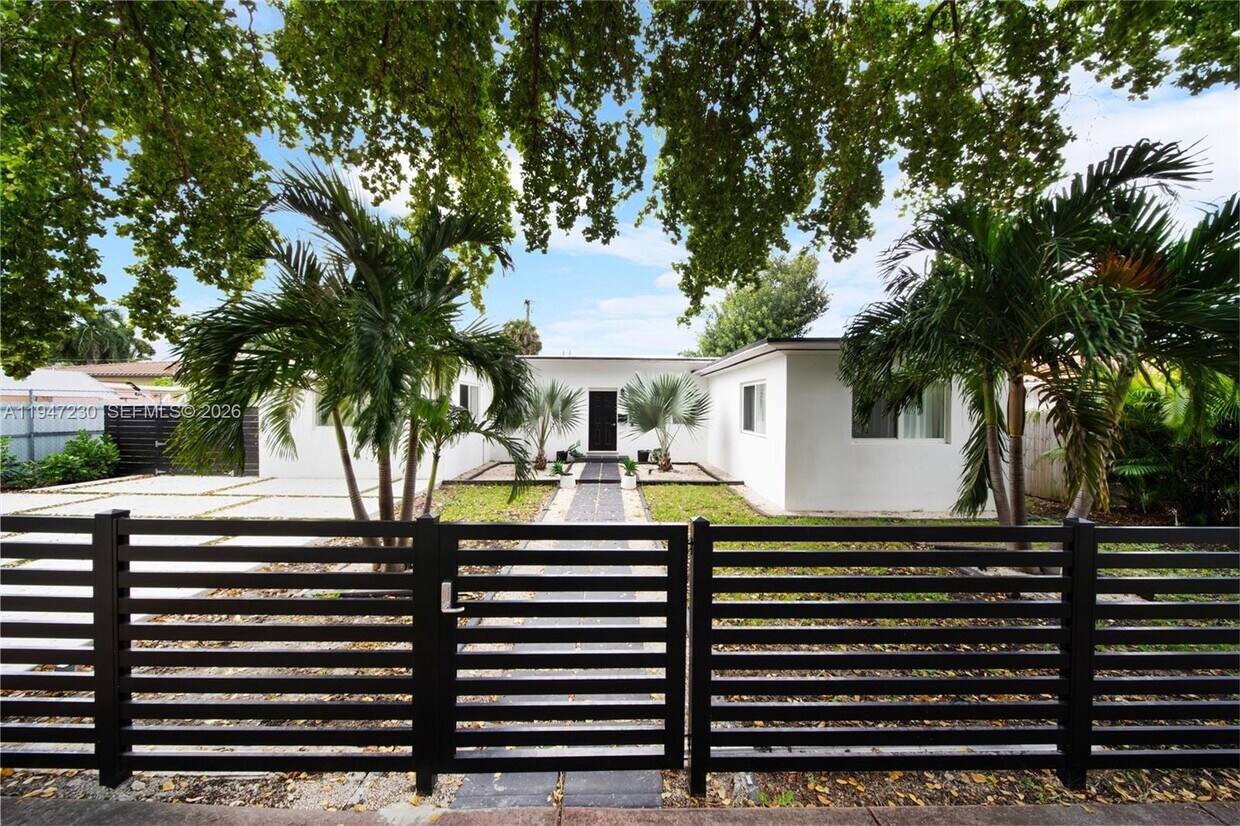 Photo - 1581 Normandy Drive, Miami Beach, FL 33141 - 3 BR 2 BA single-family home
