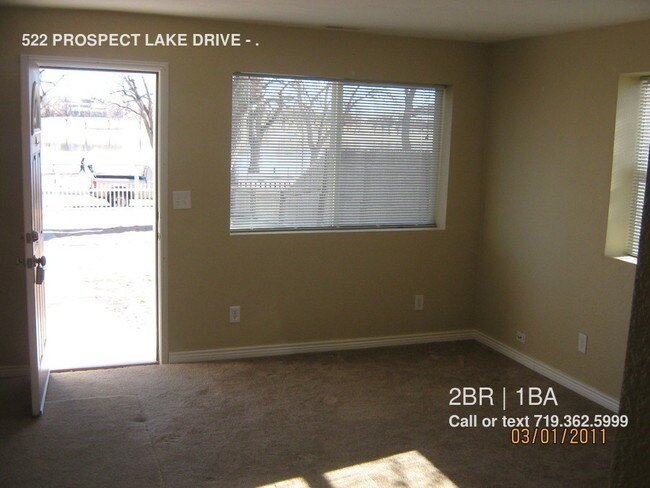 Building Photo - 522 PROSPECT LAKE Dr