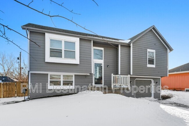 Foto del edificio - 33185 W 88th Terrace