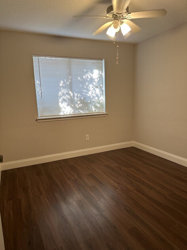 Building Photo - 6603 Tara Drive