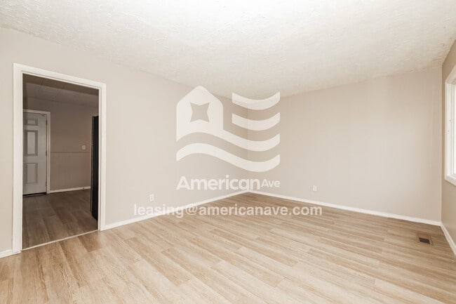 Foto del edificio - 1385 Guenther Rd