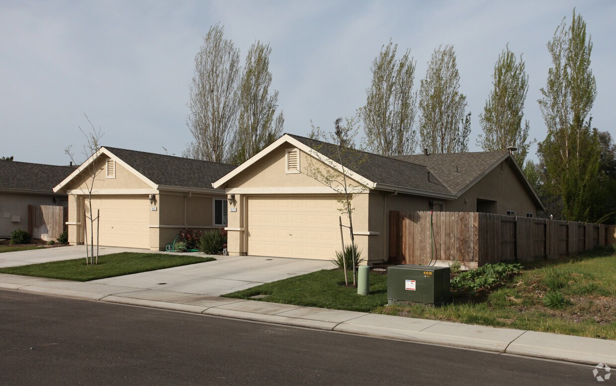 Primary Photo - 7667 Towe Ct