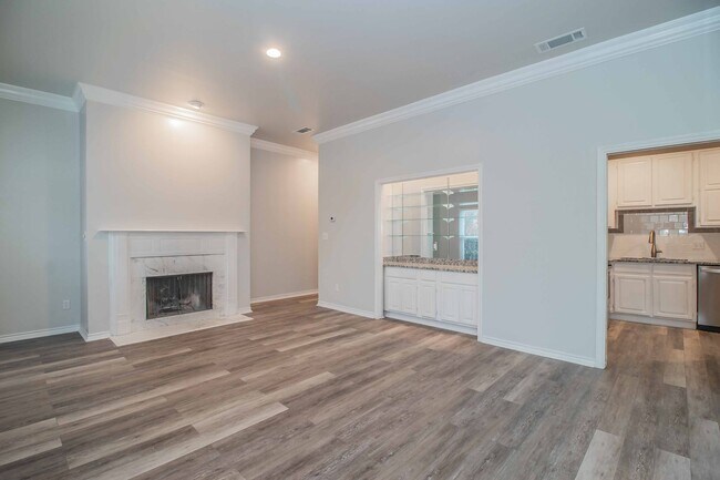 Foto del edificio - Recently Renovated 1-Bedroom Apartment in Prime Fort Worth Location
