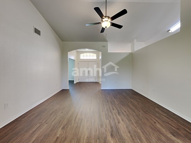 Building Photo - 3611 Welsch Way