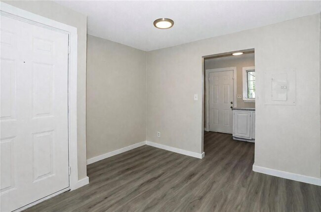 Foto del edificio - 2055 Alison Ct SW