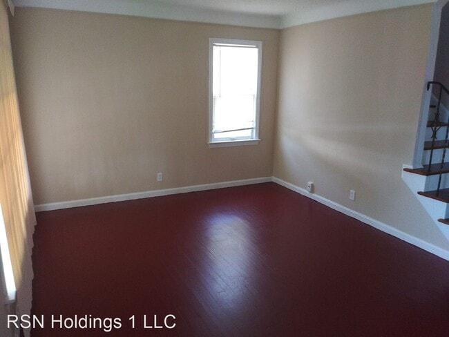 Building Photo - 2 br, 1 bath House - 24400 Hawthorne Dr