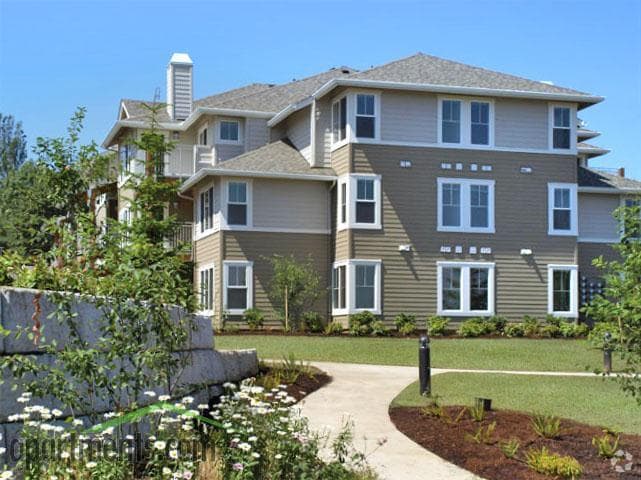 Building - Camas Ridge Apartments