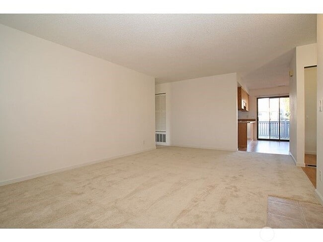 Foto del edificio - 2Bd/1Ba Kirkland Condo
