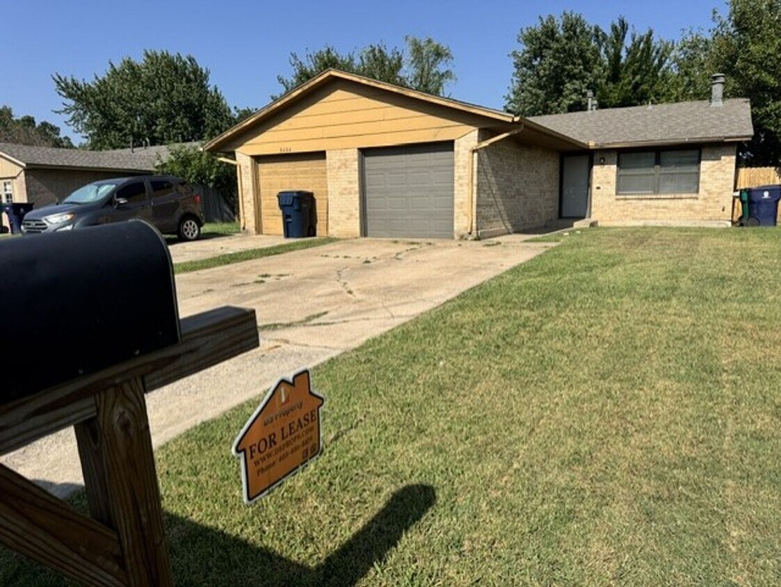2 bed 2 bath in Moore schools! - 2 bed 2 bath in Moore schools!