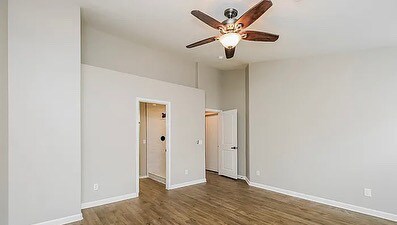Foto del edificio - 1610 E Desert Ln