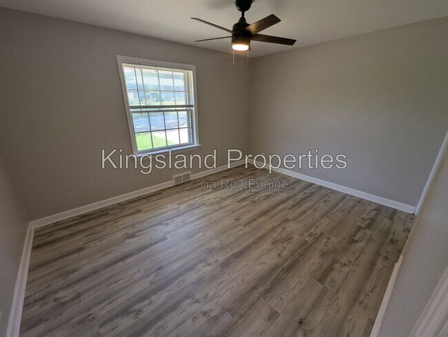 Building Photo - 1215 Danville Dr