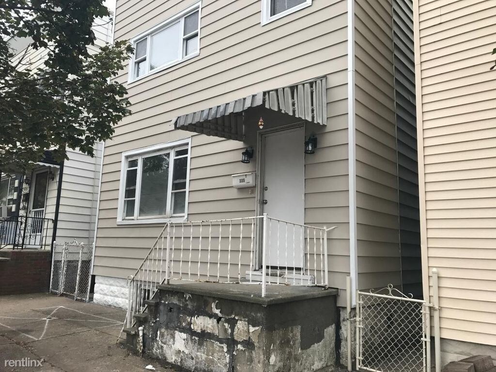 Primary Photo - 335 Lembeck Ave