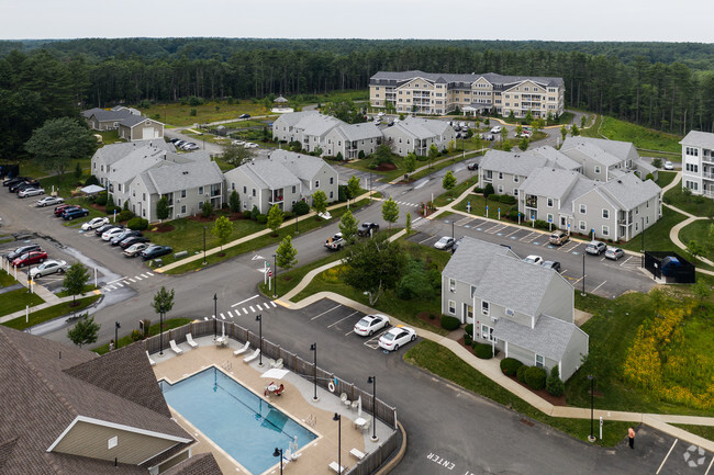 Foto del edificio - The Elm at Island Creek Village