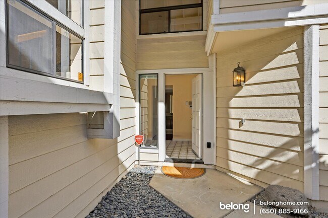 Building Photo - 1303 Chewpon Ave