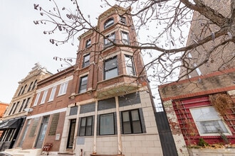 Building Photo - 1907 S Racine Ave