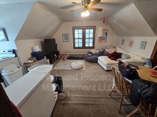 Foto del edificio - 520 NE Maple St