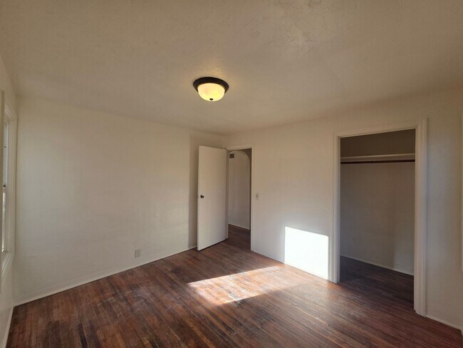 Foto del edificio - Charming 2 bed 1 bath