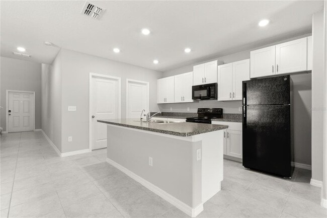 Building Photo - 10217 Summer Kiss Ave