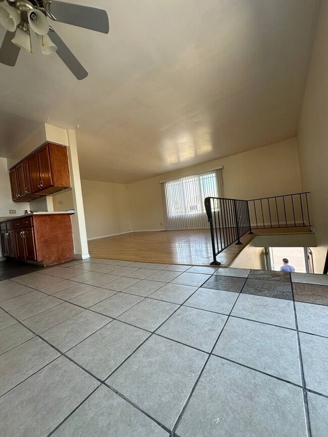 Building Photo - $1,700 / 3br - 1200ft2 - $1,700 - 3 Bedroo...