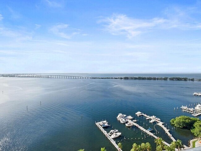 Foto del edificio - 1541 Brickell Ave