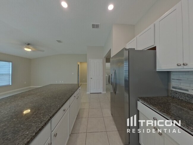 Foto del edificio - 3268 Eagle Hammock Cir