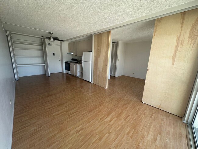 Foto del edificio - Kapiolani Manor - 1/1/1 Electricity Included!