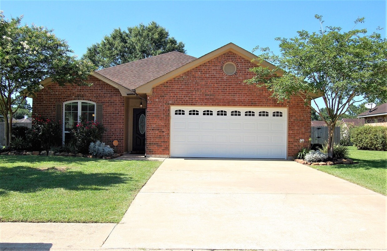4308 Highland Ave, Orange, TX 77632 House Rental in Orange, TX