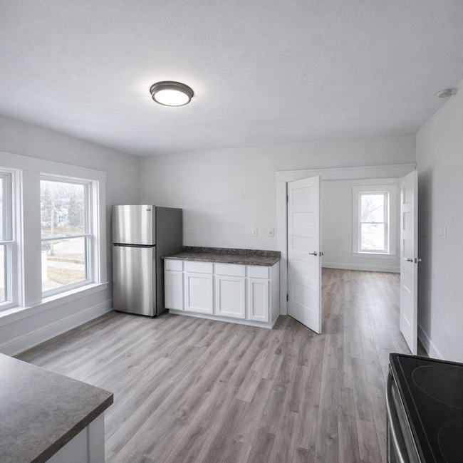 Building Photo - 406 Garfield Ave