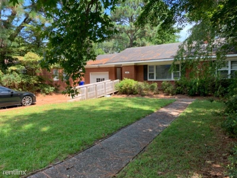 Primary Photo - 3 br, 1 bath House - 1105 N Overlook Dr