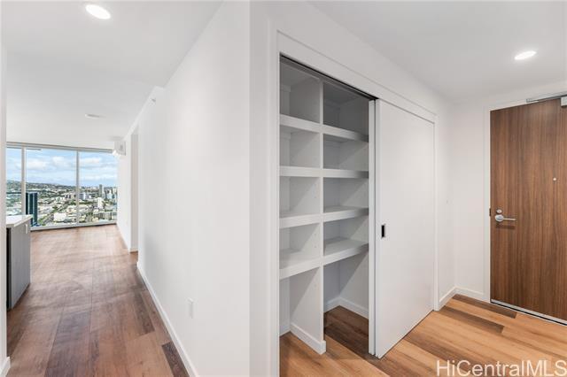 Foto del edificio - 1515 Liona St