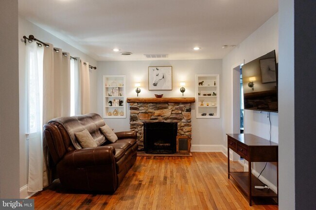 Foto del edificio - 1548 Weston Ln